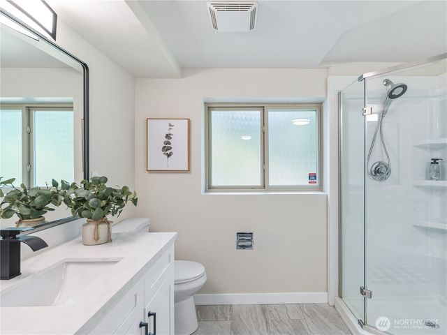 1035 147th Avenue SE, Bellevue, WA 98007