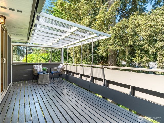 1035 147th Avenue SE, Bellevue, WA 98007