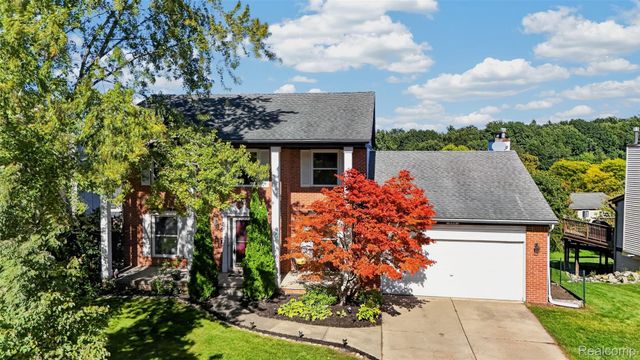 849 Chatham Drive, Milford Village, MI 48381