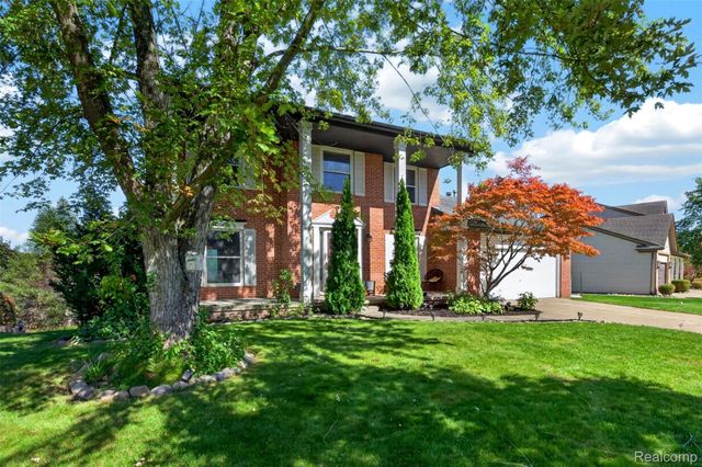 849 Chatham Drive, Milford Village, MI 48381
