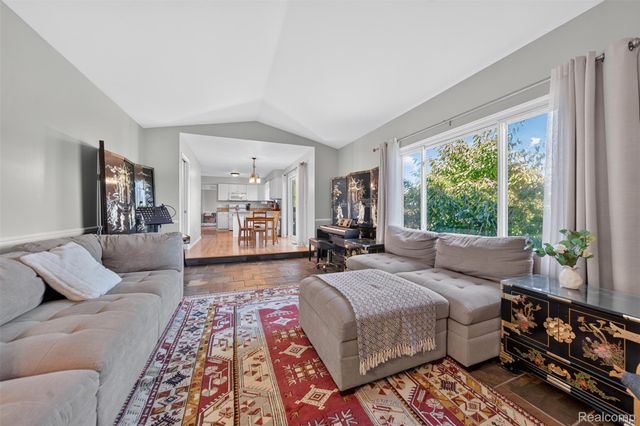 849 Chatham Drive, Milford Village, MI 48381