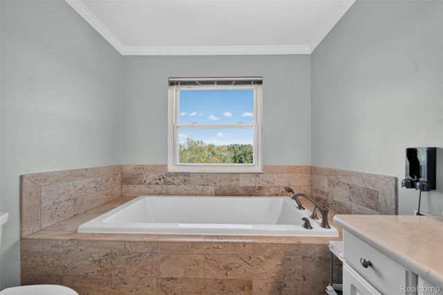 849 Chatham Drive, Milford Village, MI 48381