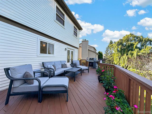 849 Chatham Drive, Milford Village, MI 48381