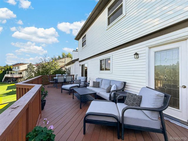 849 Chatham Drive, Milford Village, MI 48381