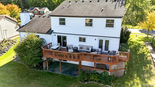 849 Chatham Drive, Milford Village, MI 48381