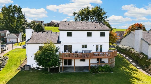 849 Chatham Drive, Milford Village, MI 48381