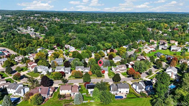 849 Chatham Drive, Milford Village, MI 48381