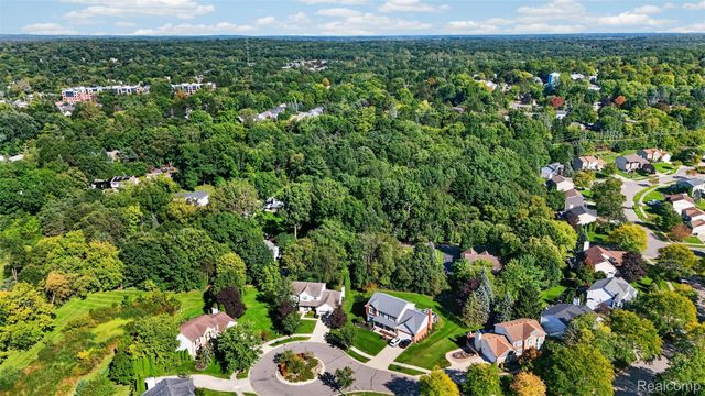 849 Chatham Drive, Milford Village, MI 48381