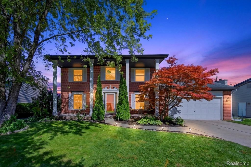 849 Chatham Drive, Milford Village, MI 48381
