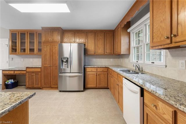 2636 Farmpond Court, Haw River, NC 27258