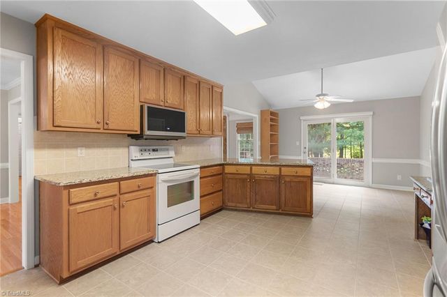 2636 Farmpond Court, Haw River, NC 27258