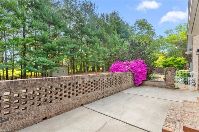 2636 Farmpond Court, Haw River, NC 27258