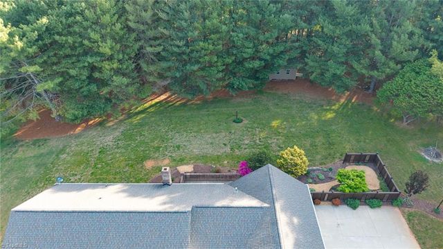 2636 Farmpond Court, Haw River, NC 27258