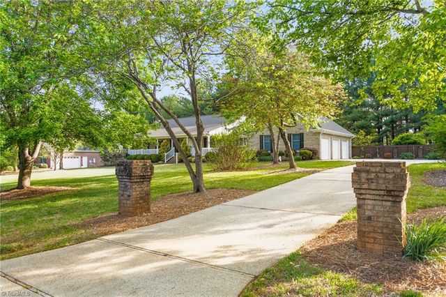 2636 Farmpond Court, Haw River, NC 27258