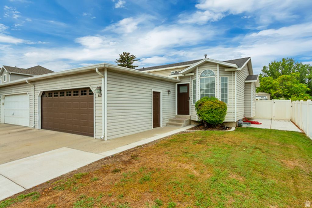 647 E 100 N, American Fork, UT 84003 — photo 2