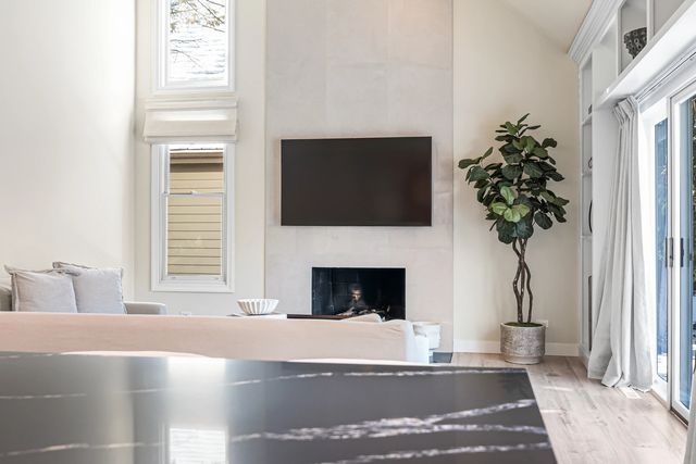 1802 Princeton Court, Lake Forest, IL 60045