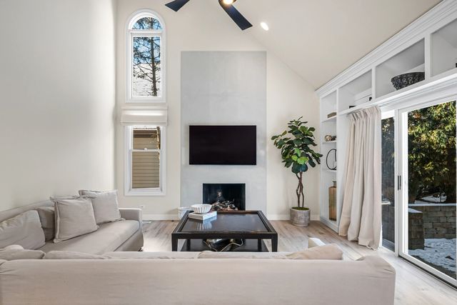 1802 Princeton Court, Lake Forest, IL 60045