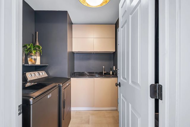 1802 Princeton Court, Lake Forest, IL 60045