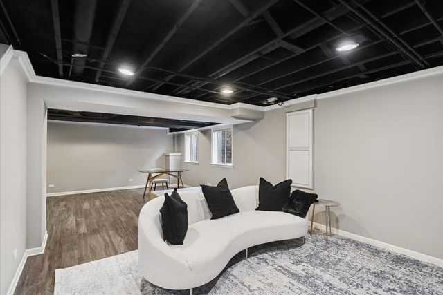 1802 Princeton Court, Lake Forest, IL 60045