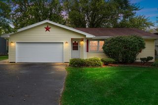 3783 Kingsway Drive, Crown Point, IN 46307