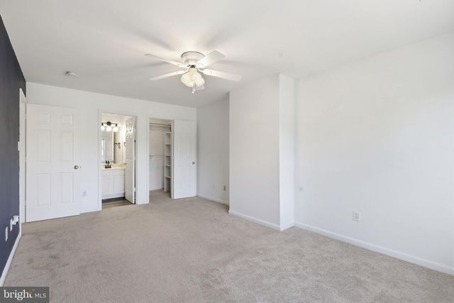 7020 HELM DR, Remington, VA 22734