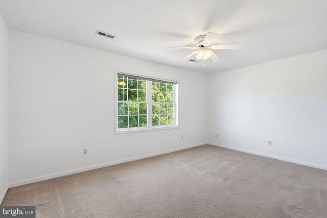 7020 HELM DR, Remington, VA 22734