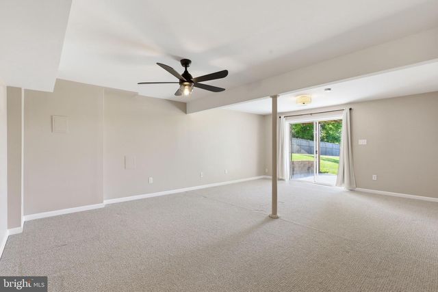 7020 HELM DR, Remington, VA 22734