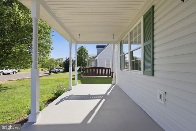 7020 HELM DR, Remington, VA 22734
