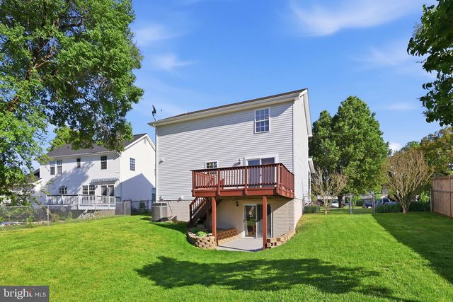 7020 HELM DR, Remington, VA 22734