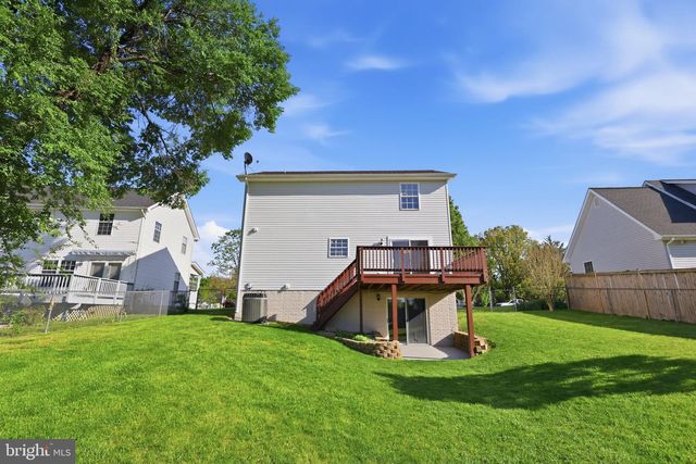 7020 HELM DR, Remington, VA 22734