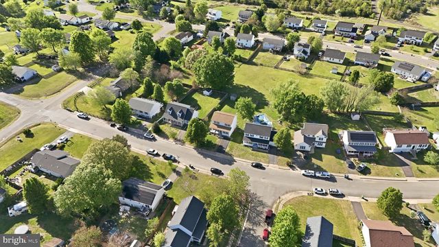 7020 HELM DR, Remington, VA 22734