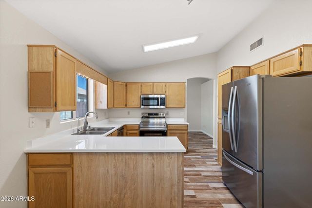 20401 N 105TH Avenue, Peoria, AZ 85382