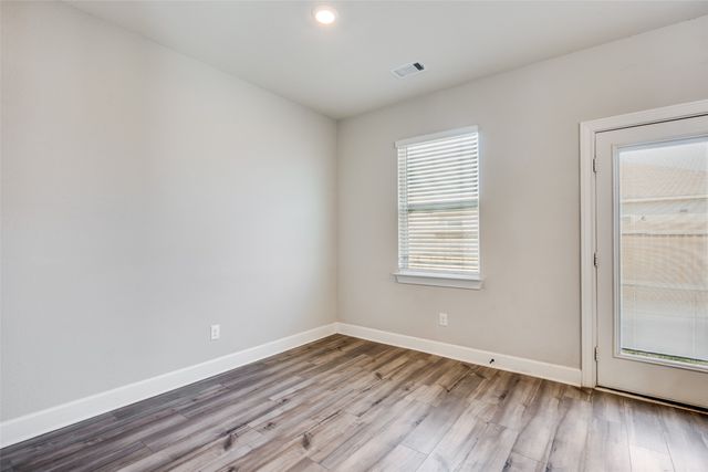 7609 Duck Bay Road, Fort Worth, TX 76120