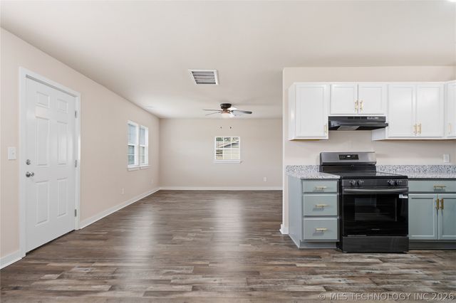 102 W Ruth Street, Kellyville, OK 74039