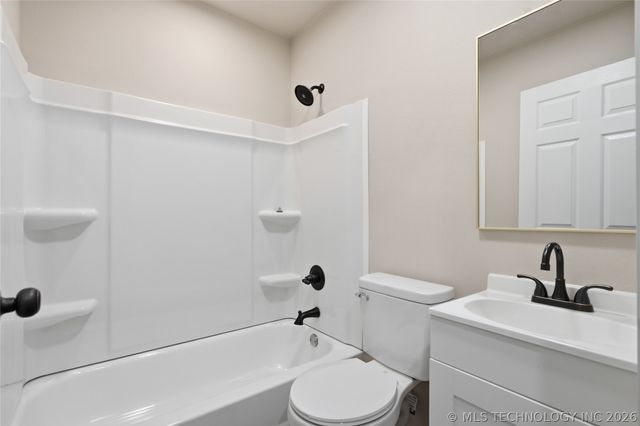 102 W Ruth Street, Kellyville, OK 74039