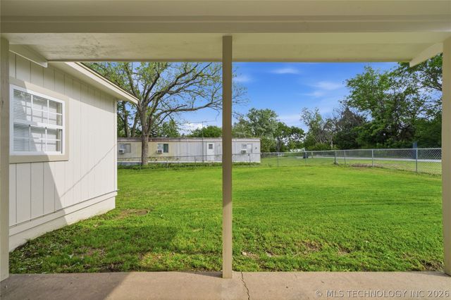 102 W Ruth Street, Kellyville, OK 74039