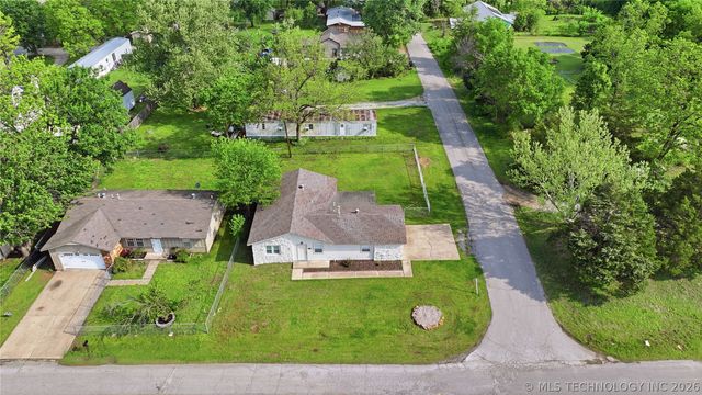 102 W Ruth Street, Kellyville, OK 74039