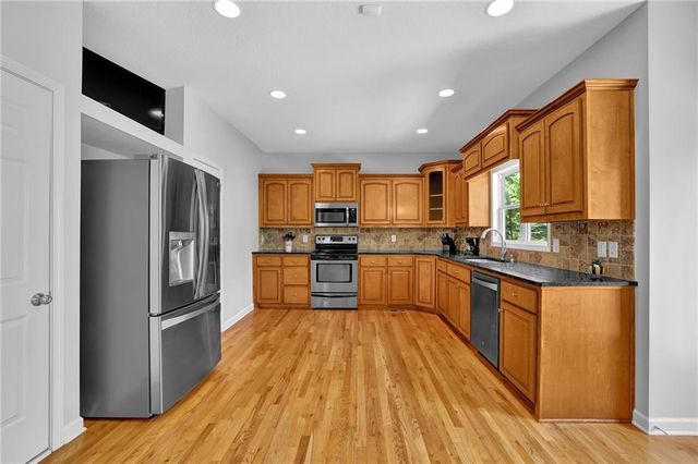933 Whistler Lane, Canton, GA 30114