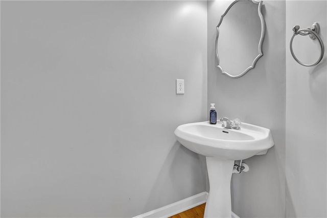 933 Whistler Lane, Canton, GA 30114