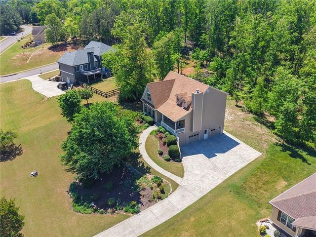 933 Whistler Lane, Canton, GA 30114