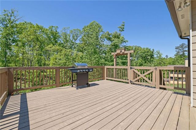 933 Whistler Lane, Canton, GA 30114