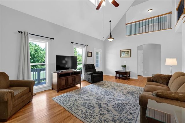 933 Whistler Lane, Canton, GA 30114