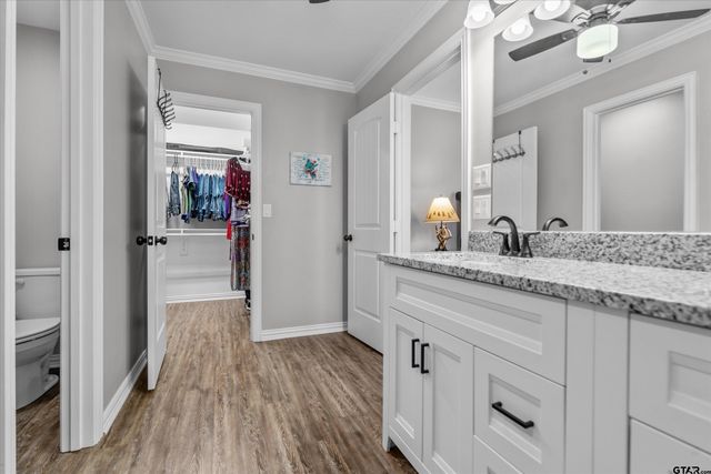 19764 E FM 837, Frankston, TX 75763