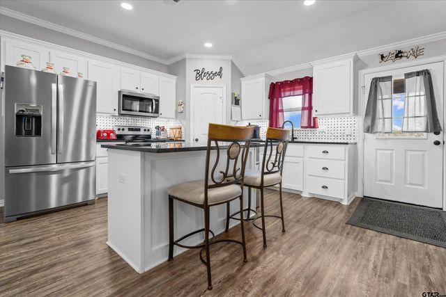 19764 E FM 837, Frankston, TX 75763