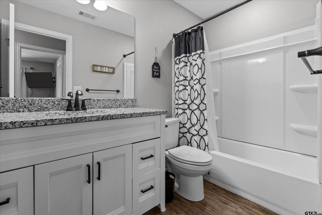 19764 E FM 837, Frankston, TX 75763