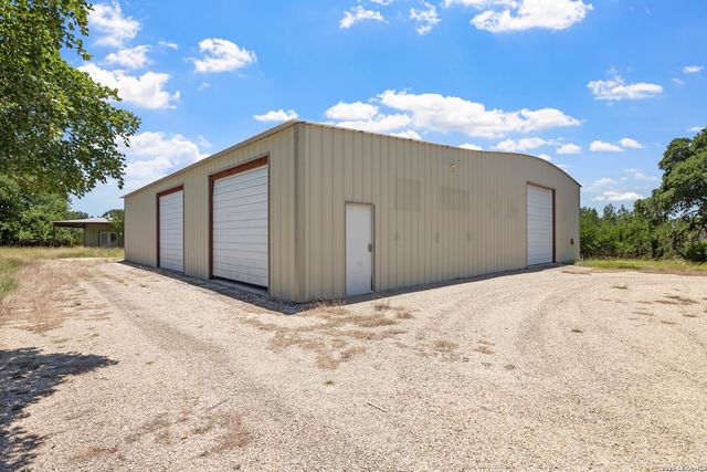 110 live oak, Kerrville, TX 78028