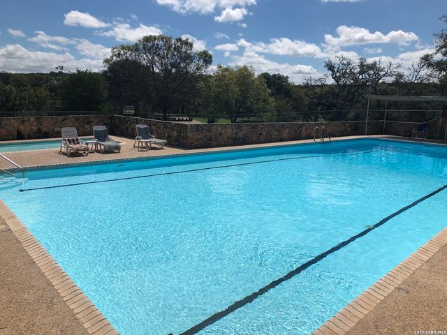 110 live oak, Kerrville, TX 78028