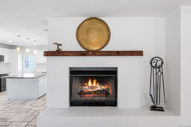 110 live oak, Kerrville, TX 78028