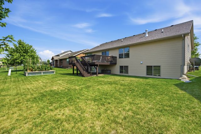 319 31st Street SW, Altoona, IA 50009