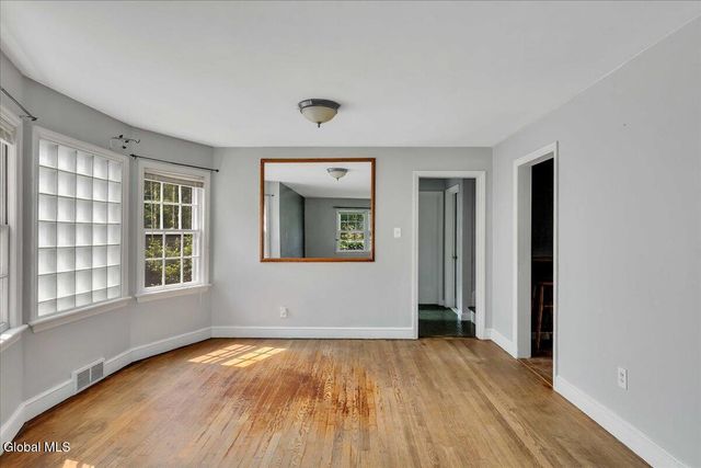 43 Crescent Drive, Albany, NY 12208